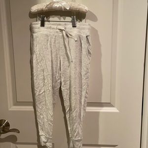 Athleta girl cropped jogger